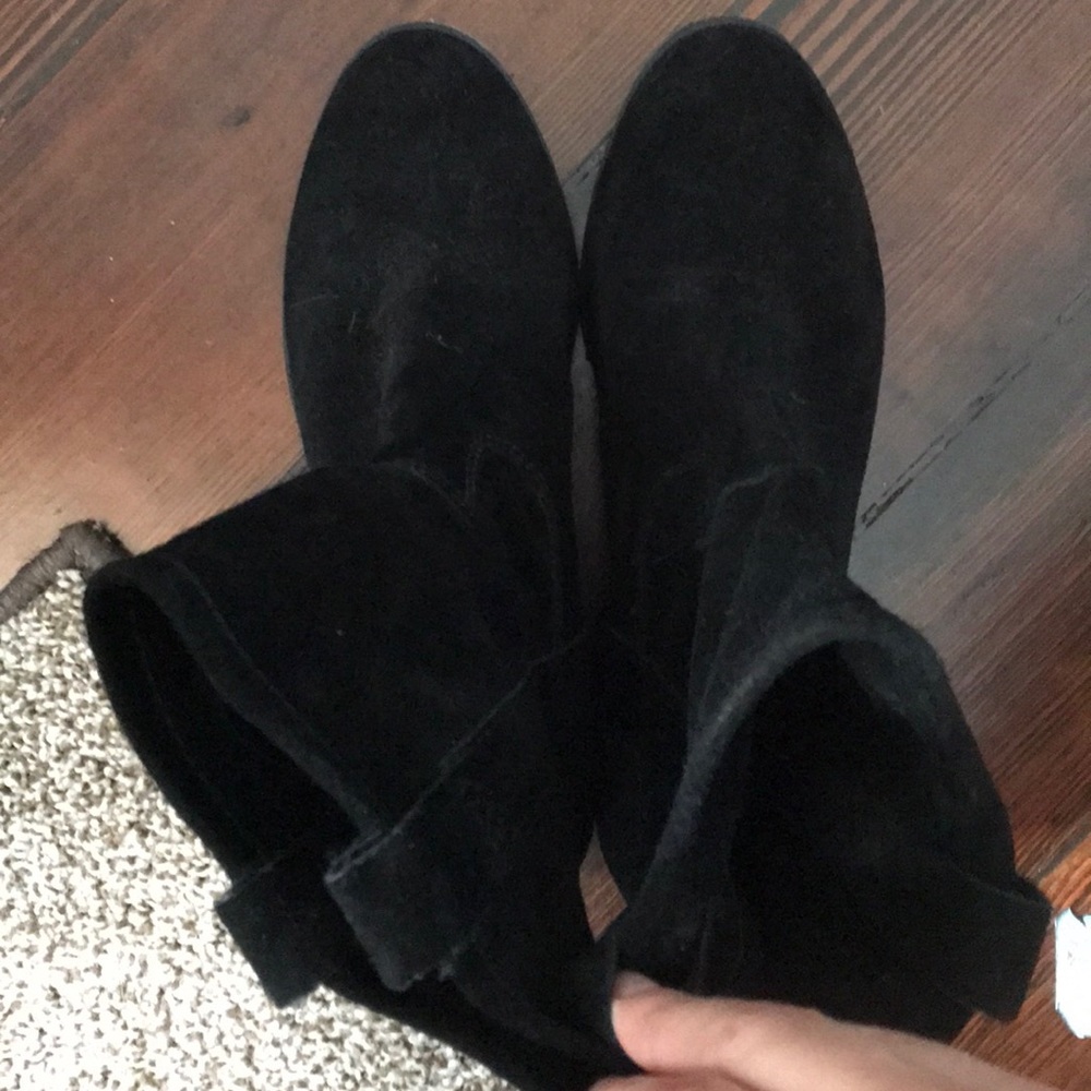 Never worn black suede Vince Camuto boots